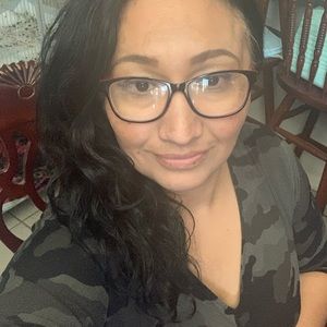 Meet your Posher, Maribel